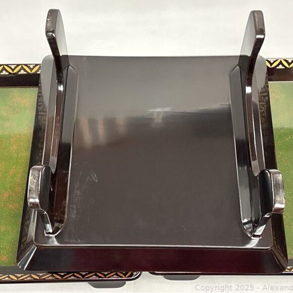 3 Vintage Japanese Ozen Trays – Lacquerware Footed Serving Trays – Green/Red - Picture 4 of 5